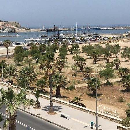 Apartment On The Beach With View ريثيمنو المظهر الخارجي الصورة