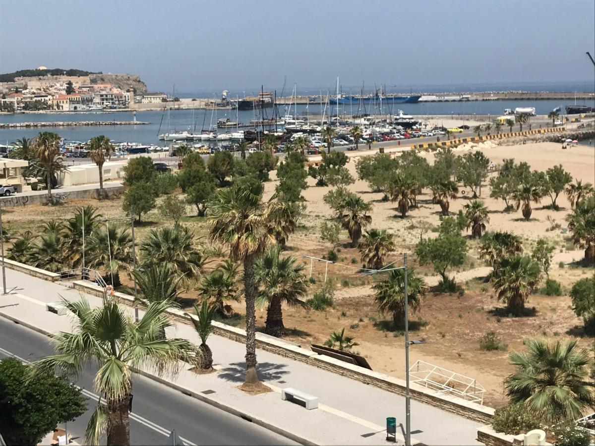 Apartment On The Beach With View ريثيمنو المظهر الخارجي الصورة