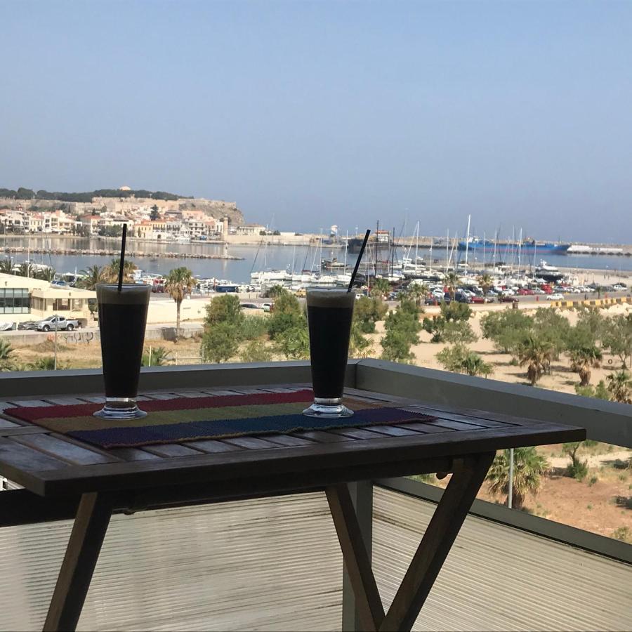 Apartment On The Beach With View ريثيمنو المظهر الخارجي الصورة